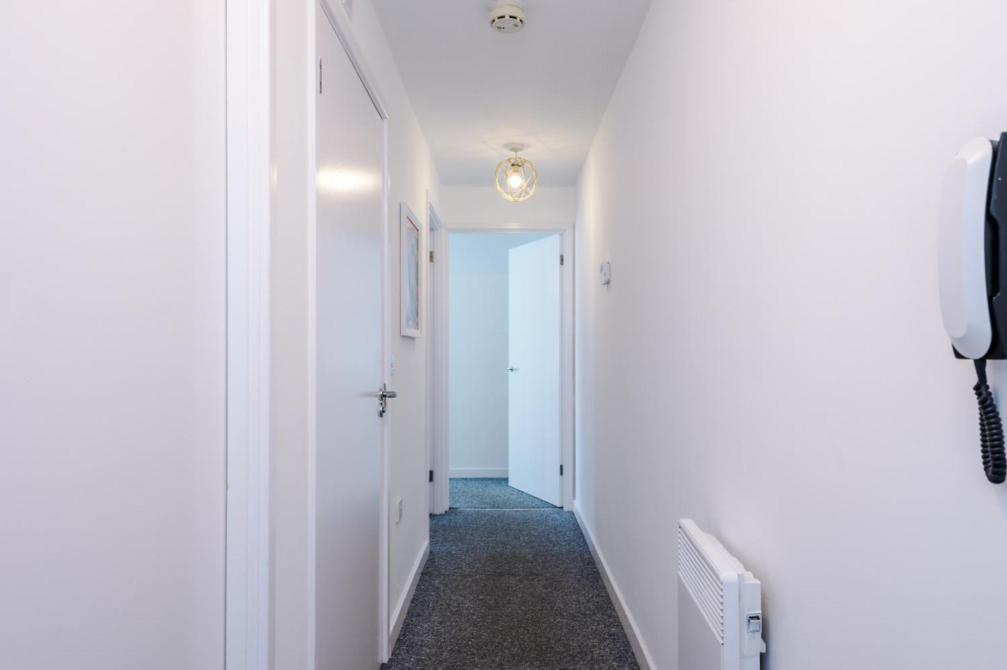 The Consort Serviced Apartment Coventry Bagian luar foto