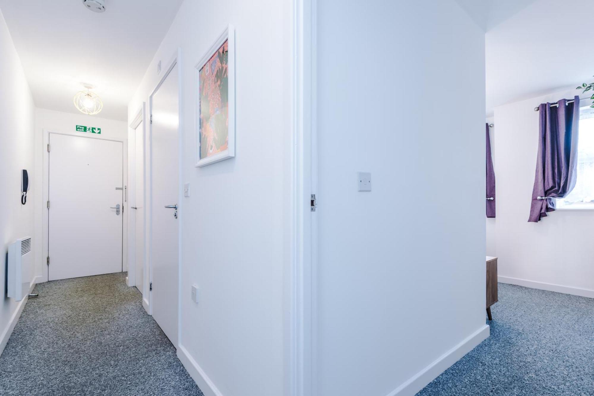 The Consort Serviced Apartment Coventry Bagian luar foto