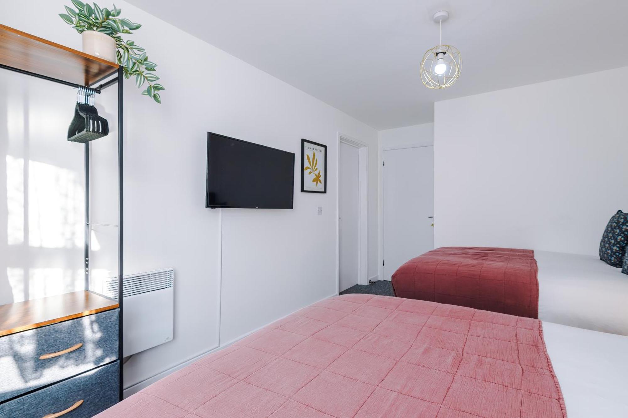 The Consort Serviced Apartment Coventry Bagian luar foto