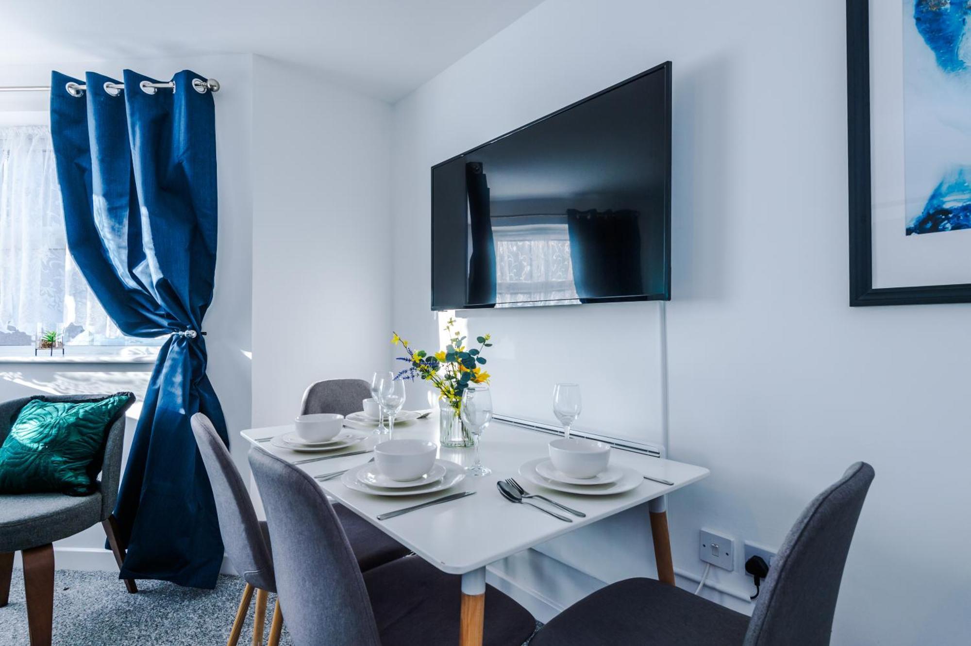 The Consort Serviced Apartment Coventry Bagian luar foto