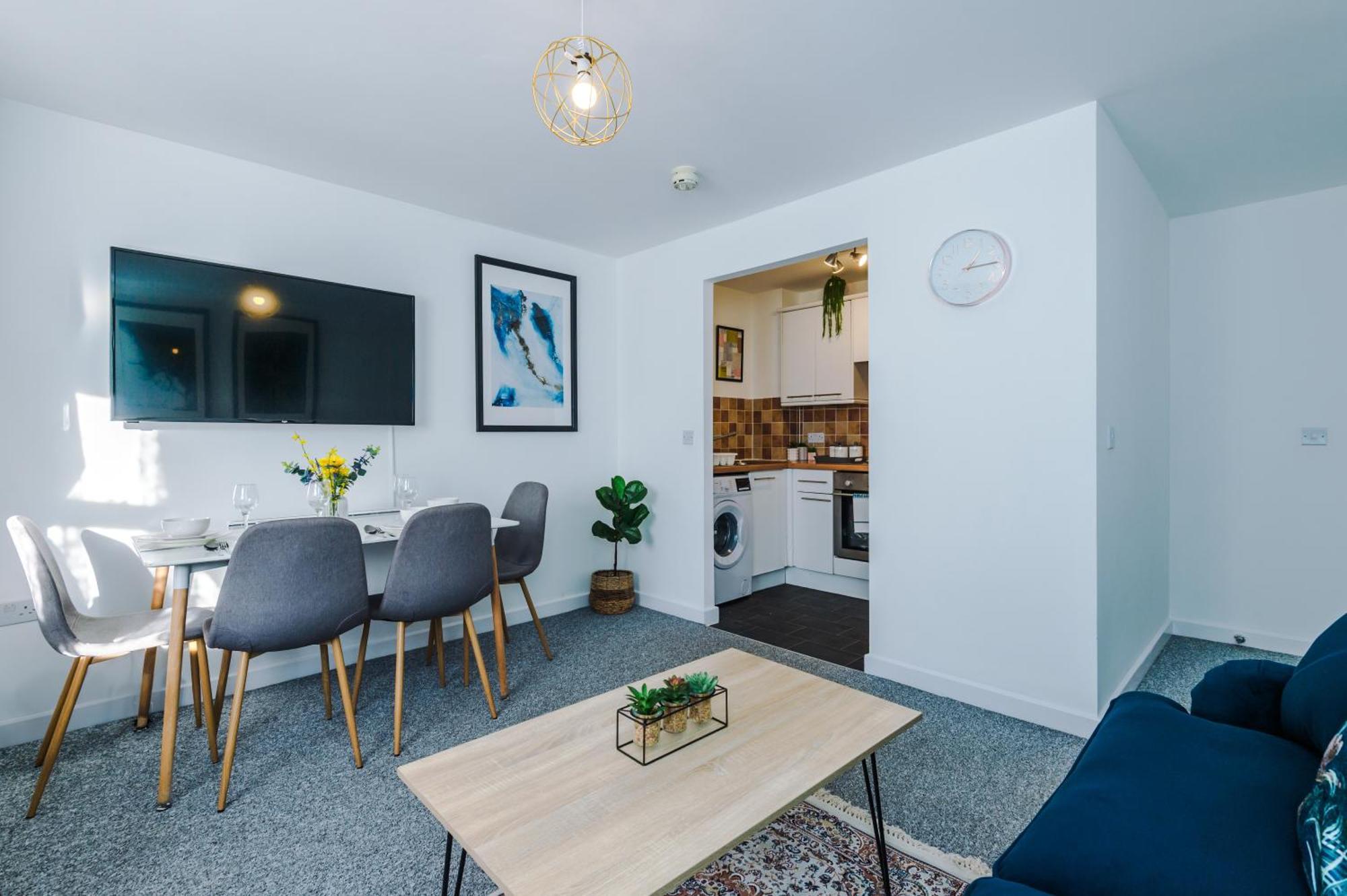 The Consort Serviced Apartment Coventry Bagian luar foto